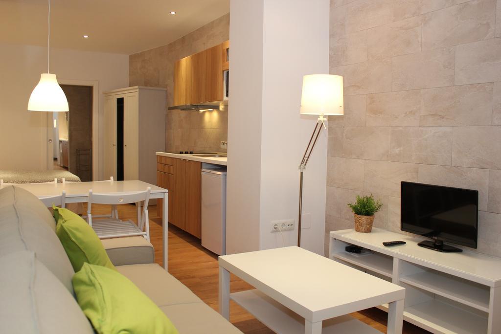Apartamentos Clavero Málaga Rum bild