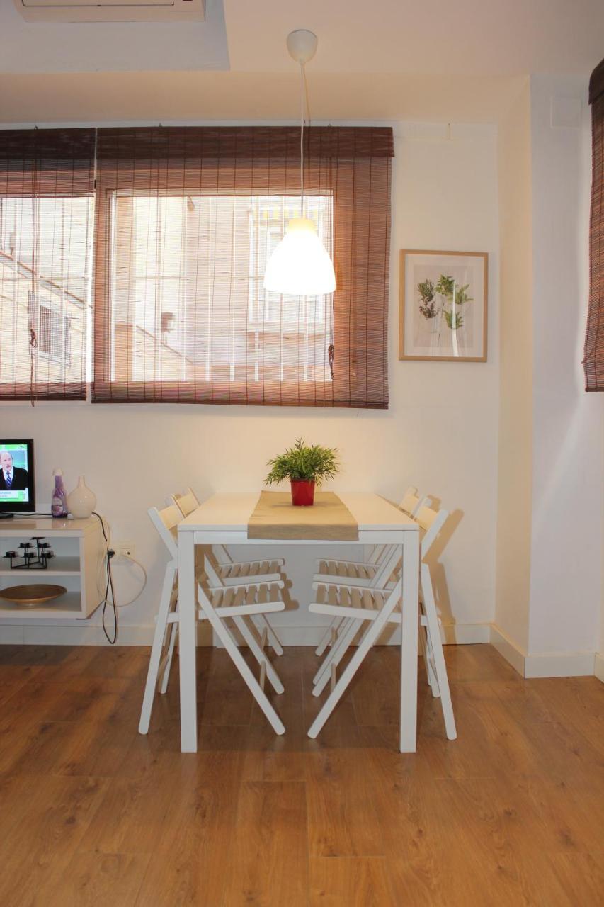 Apartamentos Clavero Málaga Exteriör bild