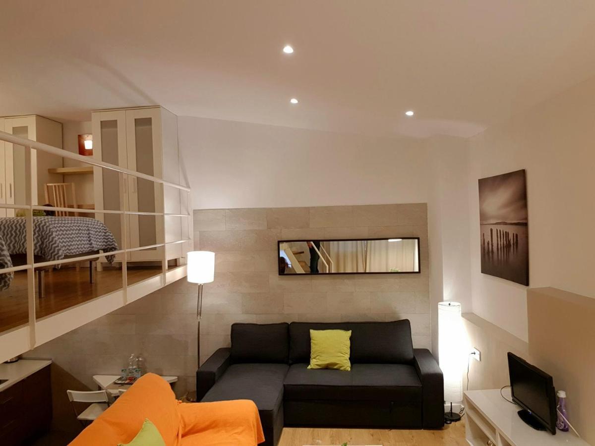 Apartamentos Clavero Málaga Exteriör bild